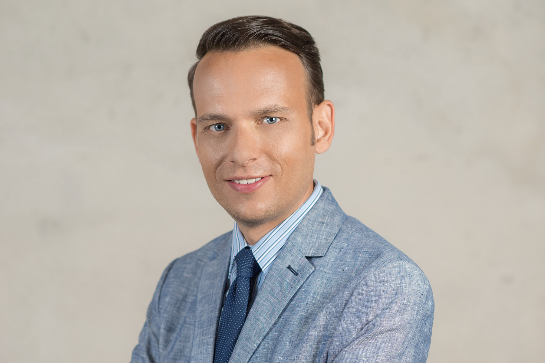 IntegrationZuwanderer in deutsche oder ladinische Volksgruppe integrieren!